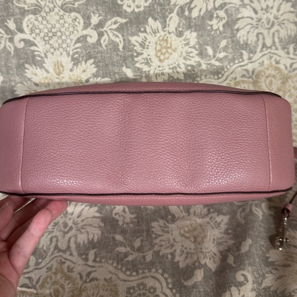 Coach Mauve Leather Shoulder Bag - Picture 3 of 4